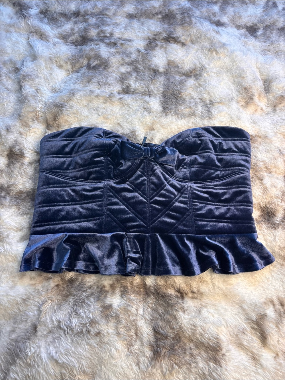 VENUS Navy Velvet Strapless Ruffle-Hem Crop Top